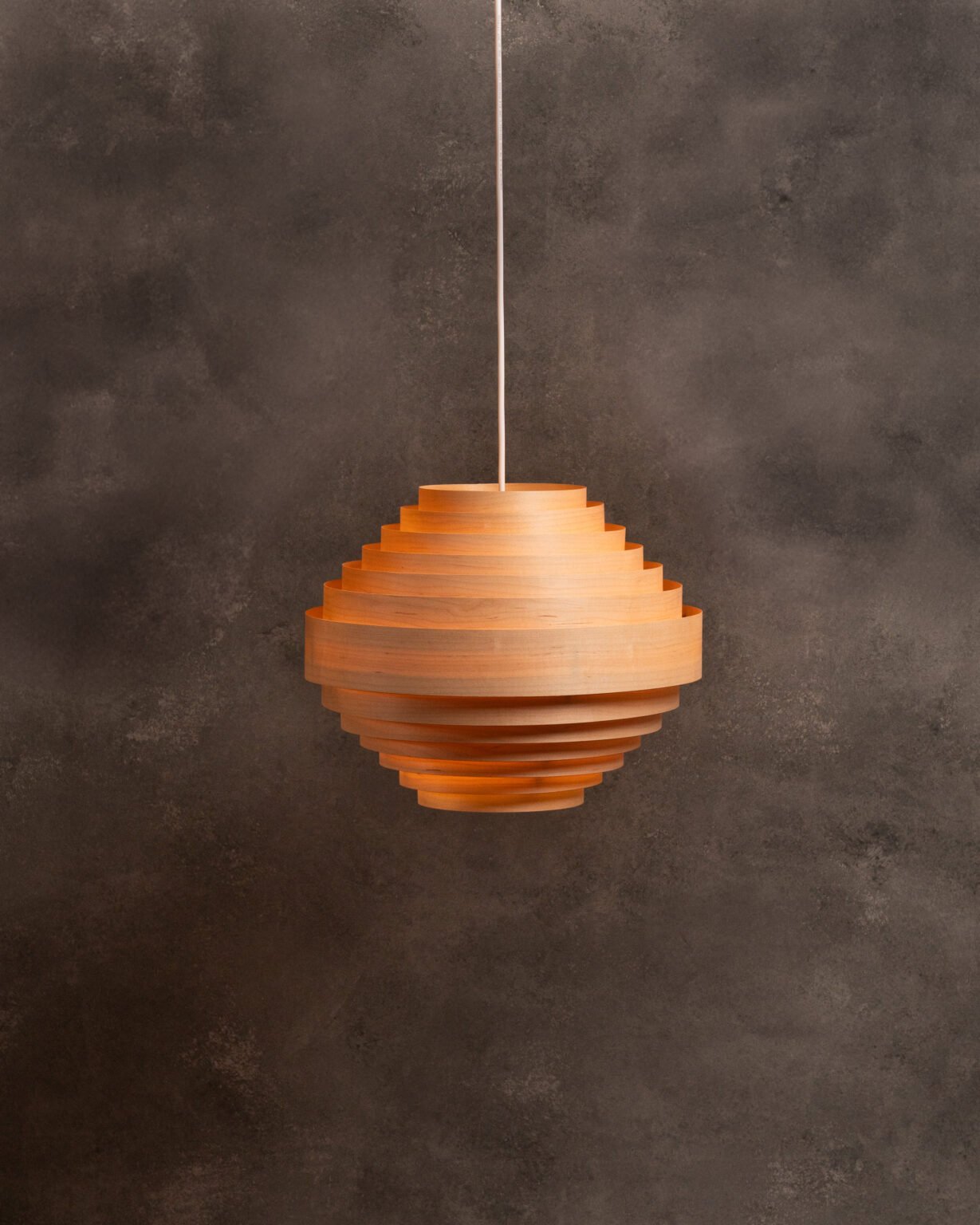 lampara-en-madera-moderna-de-diseno-jako-klarsun-valencia