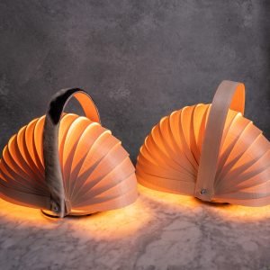 lampara-de-mesa-en-madera-de-diseno-klarsun